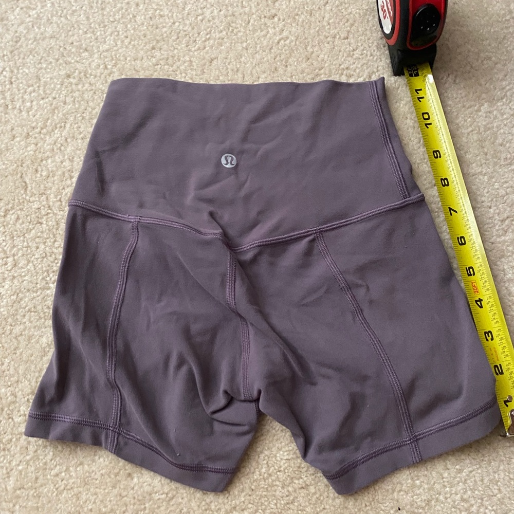 Lululemon Shorts SIZE 2